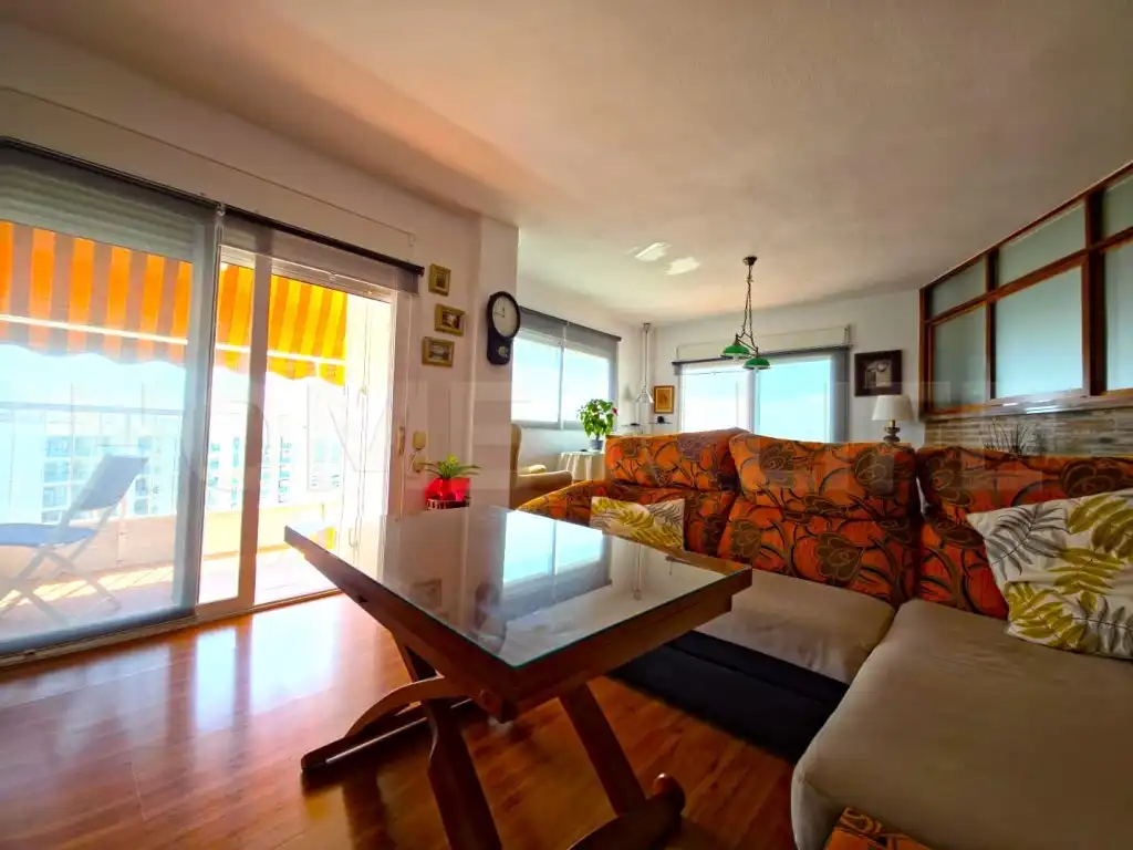 Wohnzimmer von Wohnungen zum Verkauf in Benalmádena mit Privatgarten, Möbliert und Gemeinschaftspool