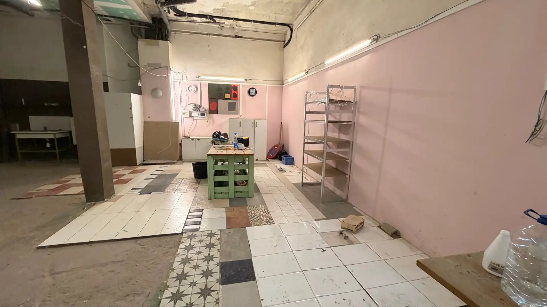 Gewerbefläche zum Verkauf in Calle Castellvi, imagen 4