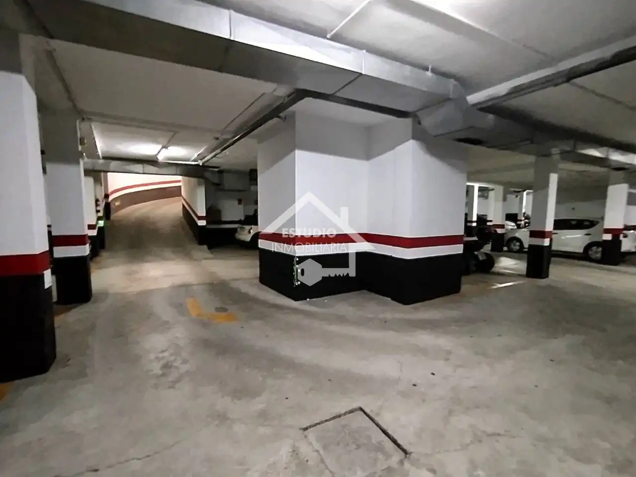 Parking de Dúplex en venta en Viana con Calefacción y Balcón