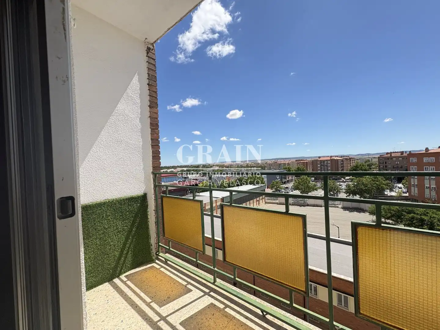 Habitación de Piso en venta en Albacete con Calefacción y Balcón