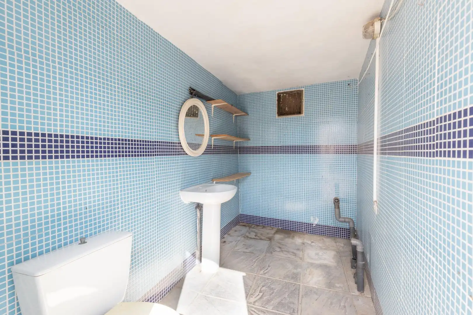 Country homes for sale in Polideportivo