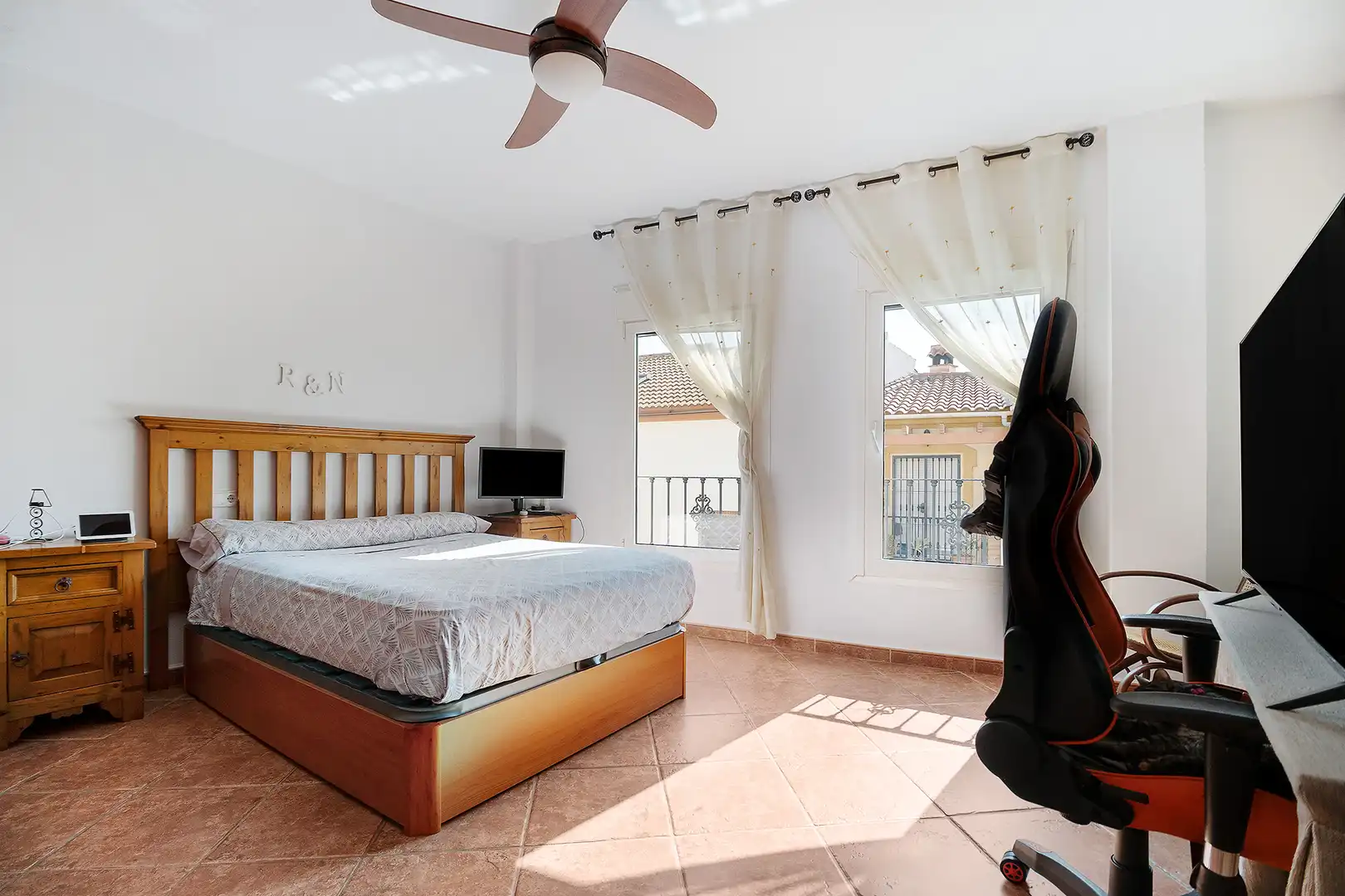 Bedroom of Houses for sale in Cártama  with Air Conditioner, Private garden and Terrace