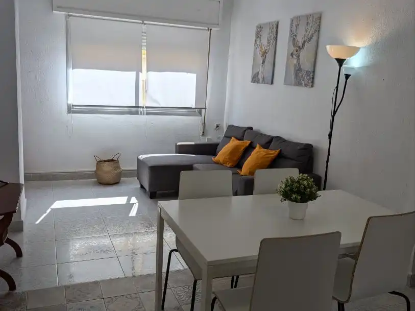 Fotografía del inmueble reportado: 650 €/mes — Almería, Almería