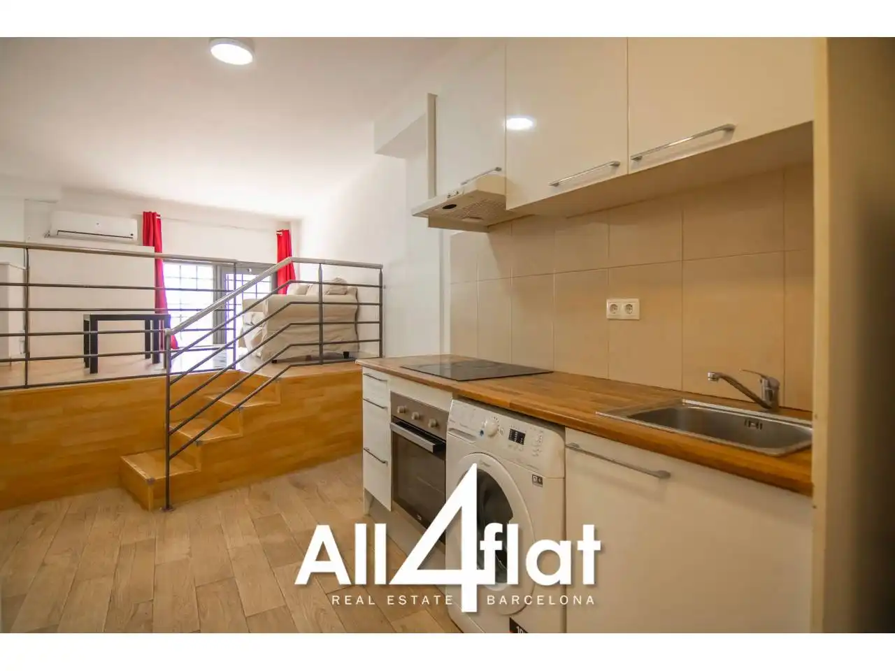 Cuina de Estudi de lloguer en Barcelona amb Aire condicionat, Parquet i Moblat