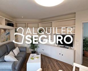 Sala d'estar de Pis de lloguer en  Sevilla Capital amb Aire condicionat i Moblat
