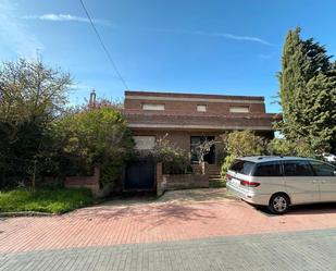 Exterior view of House or chalet for sale in Burgos Capital  with Private garden and Storage room