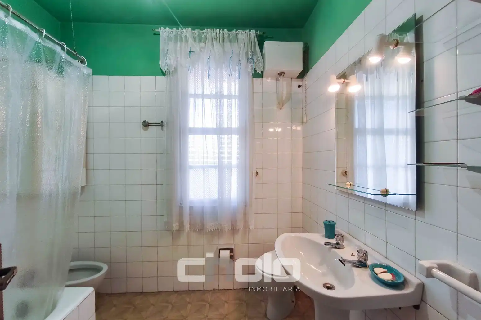 Baño de Piso en venta en Lugo