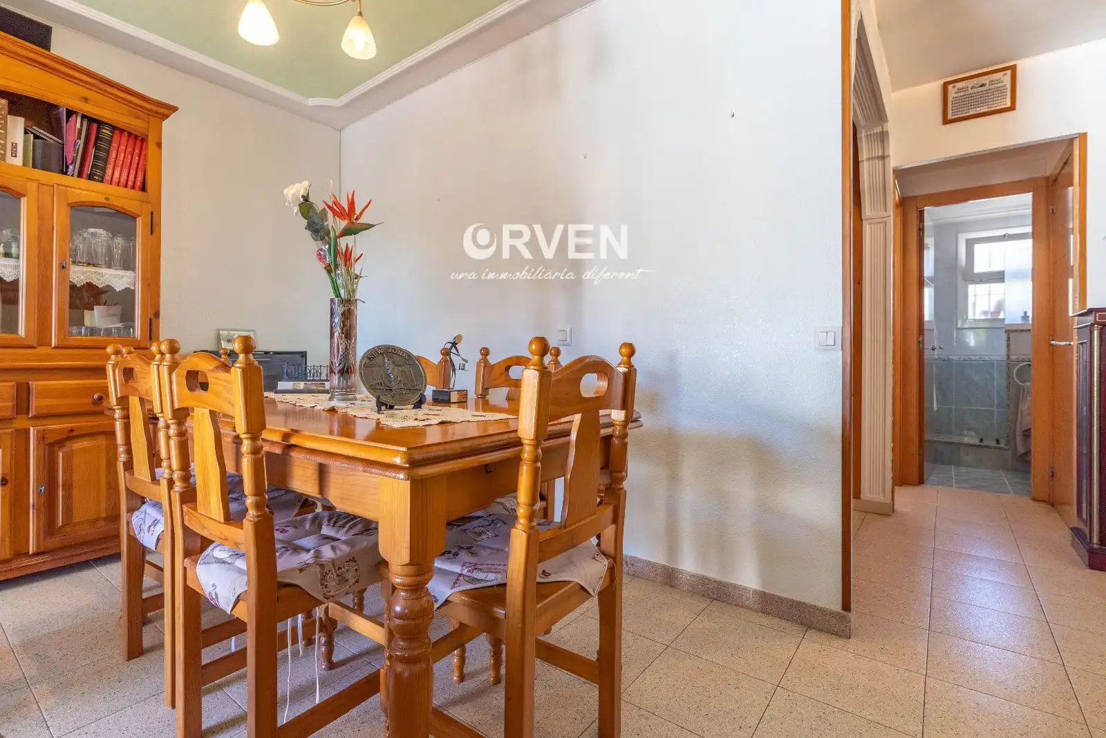 Esszimmer von Einfamilien-Reihenhaus zum Verkauf in Tarragona mit Klimaanlage, Heizung und Terrasse