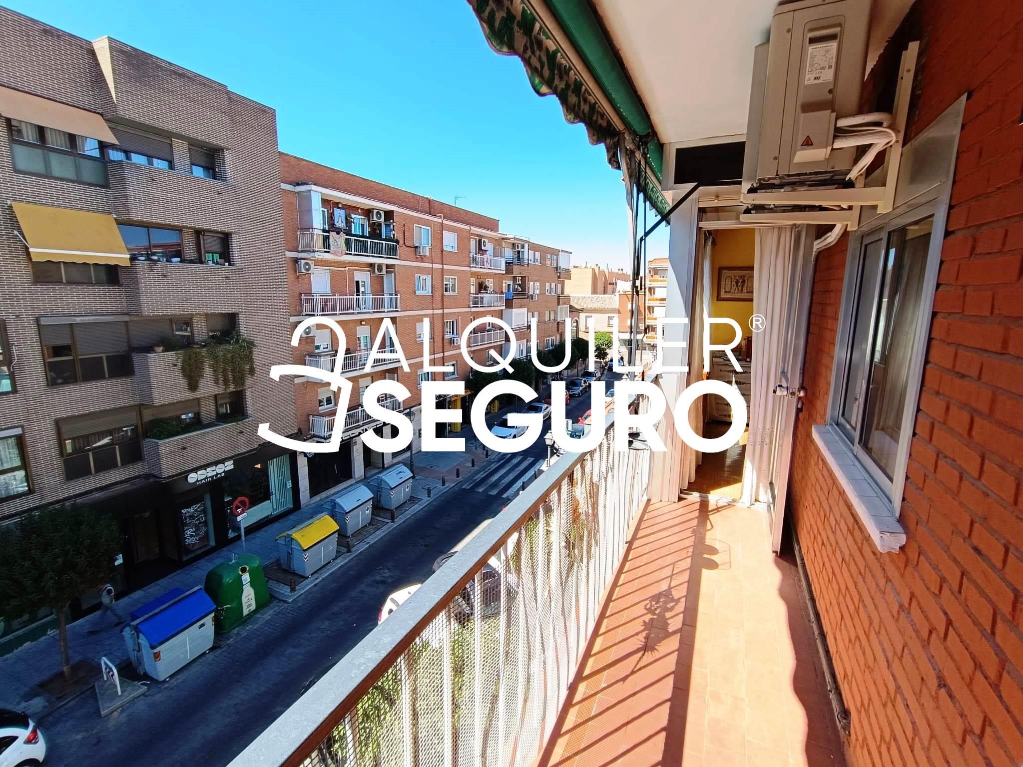 Exterior view of Flat to rent in Leganés  with Air Conditioner, Heating and Furnished