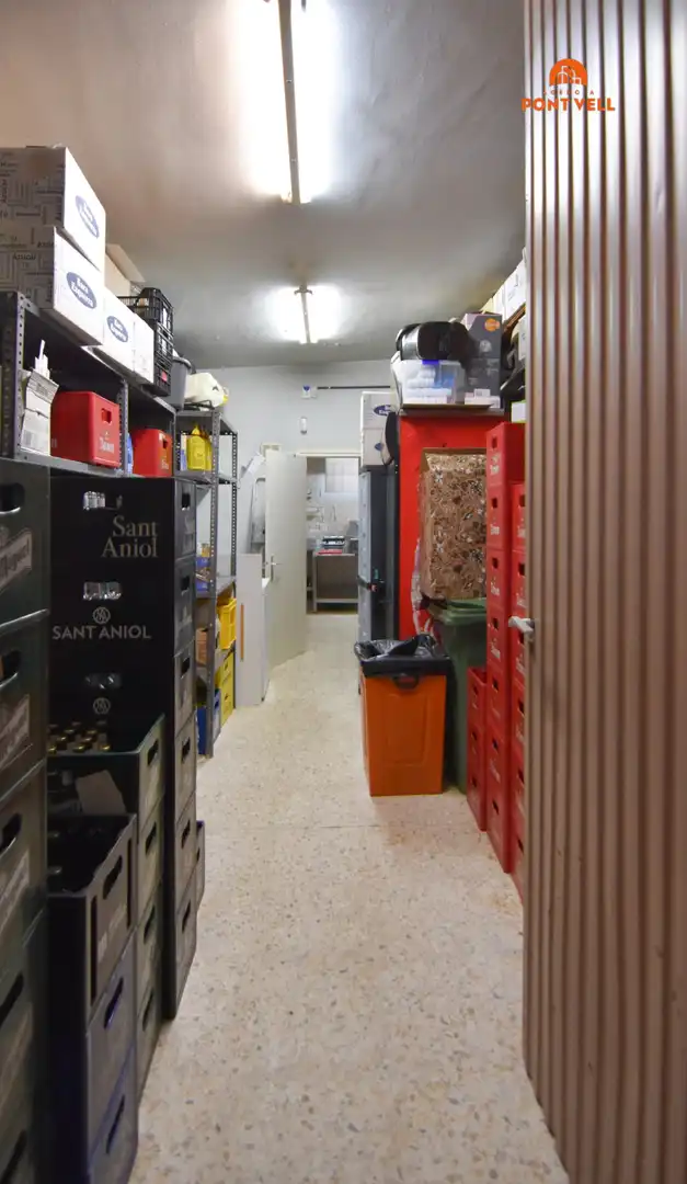 Local commercial à vendre à La Bisbal d'Empordà, imagen 31