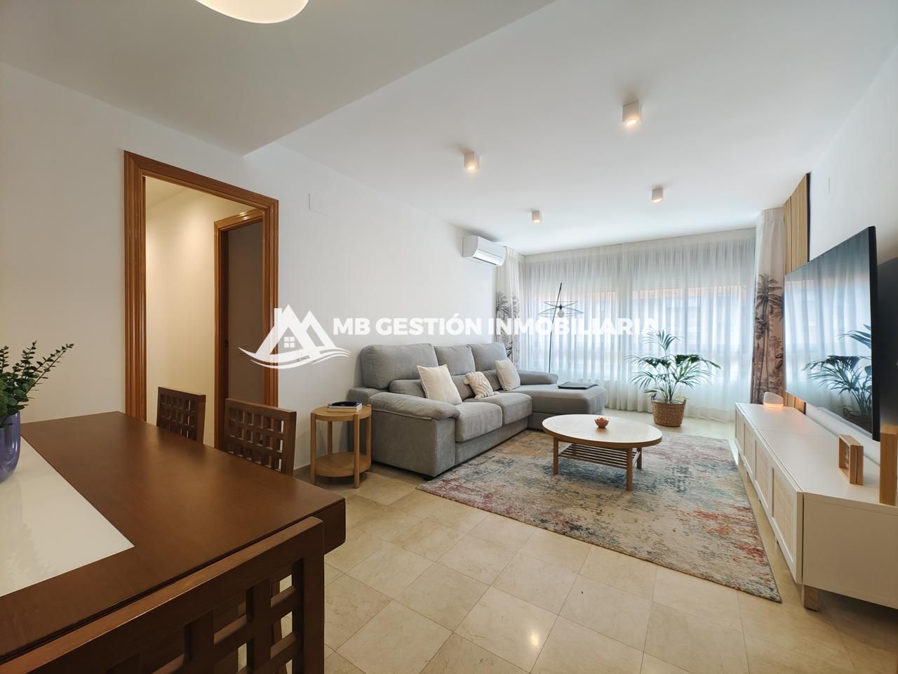 Living room of Flat for sale in Fuenlabrada  with Air Conditioner, Heating and Parquet flooring
