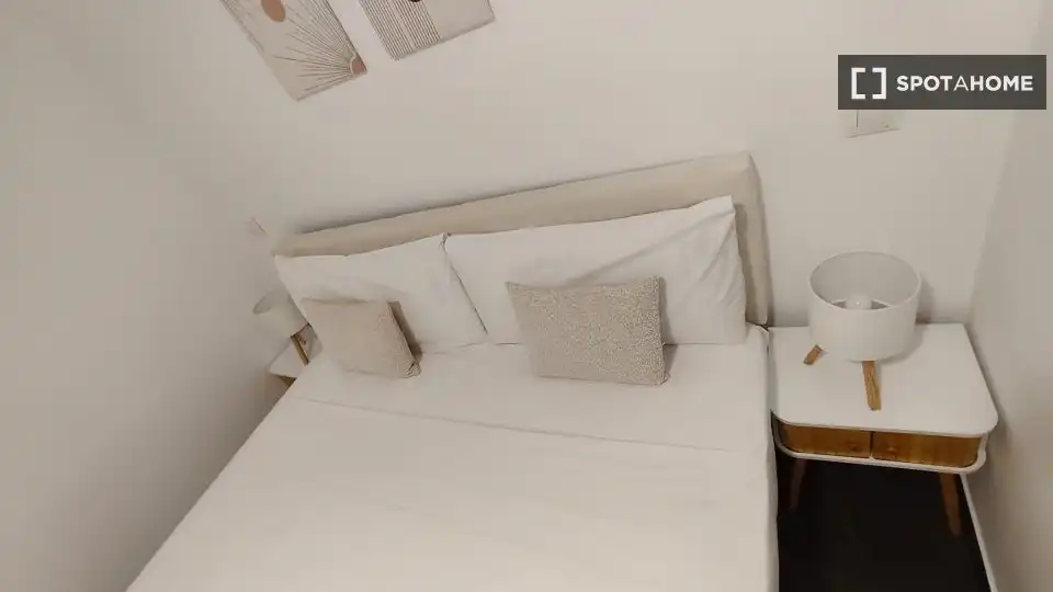 Schlafzimmer von Wohnung zur Miete in Carabanchel