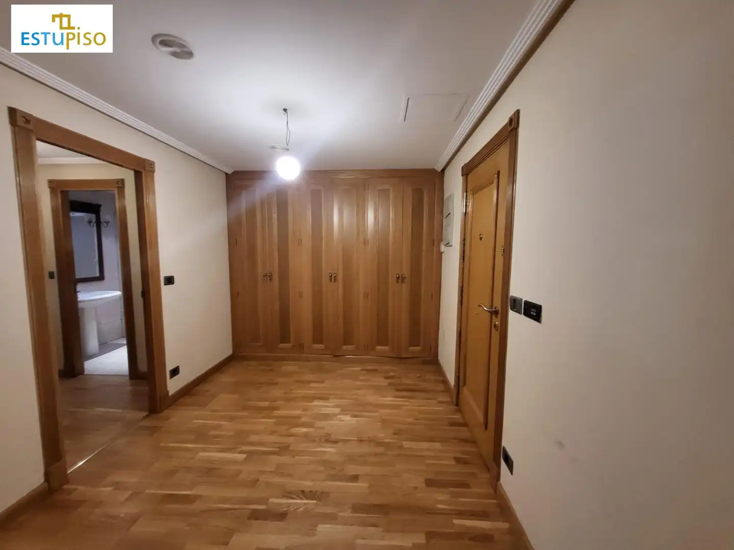 Flat for rent in León Capital   with Balcony