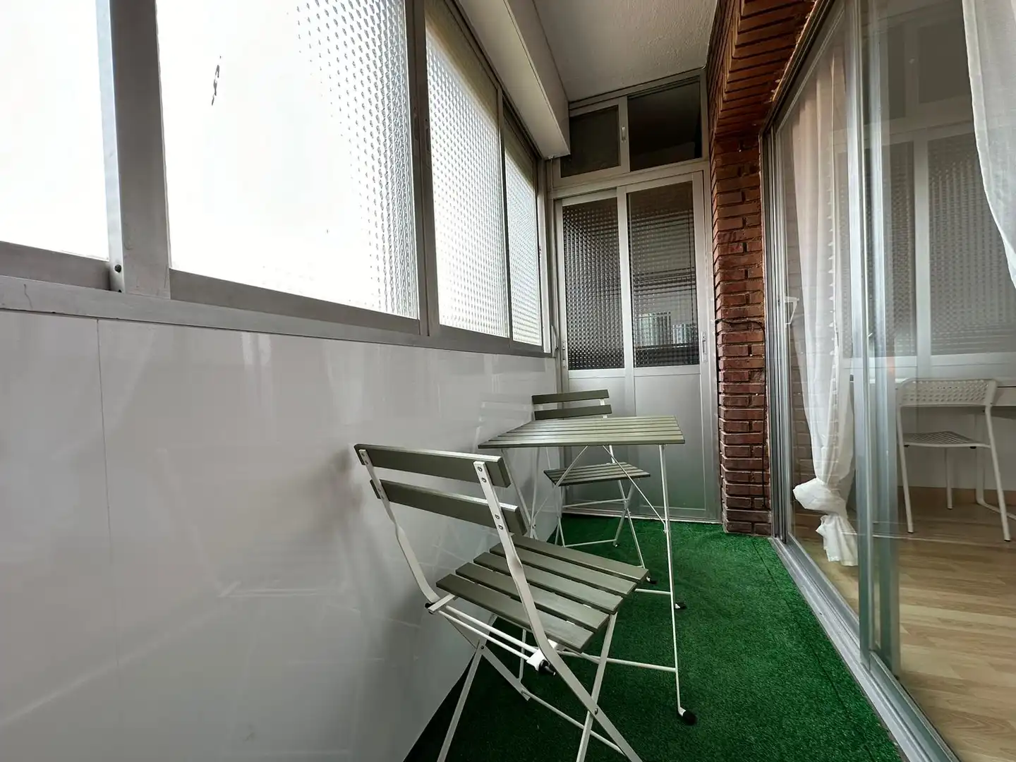 Room in Calle de San Asturio Serrano, 3, Reyes Católicos