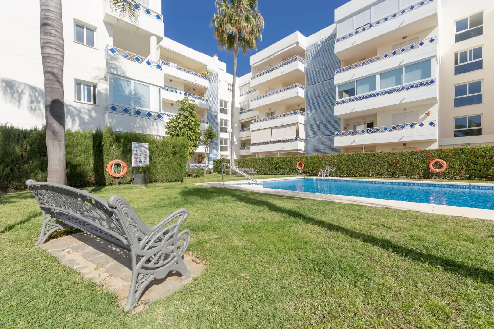 Exterior view of Apartments for sale in Marbella  with Terrace and Community pool