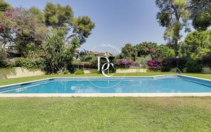 Piscina de Dúplex en venda en Sitges amb Aire condicionat, Calefacció i Terrassa