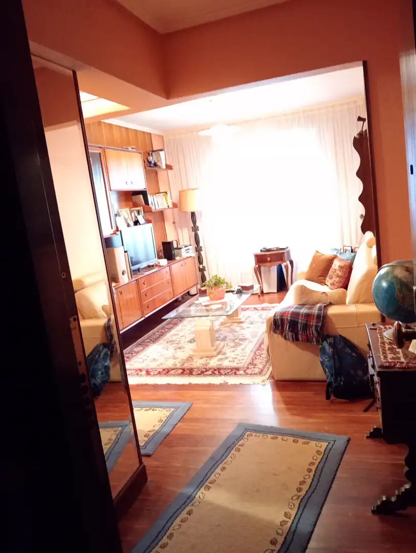 Living room of Flat for sale in Bilbao   with Heating, Terrace and Furnished