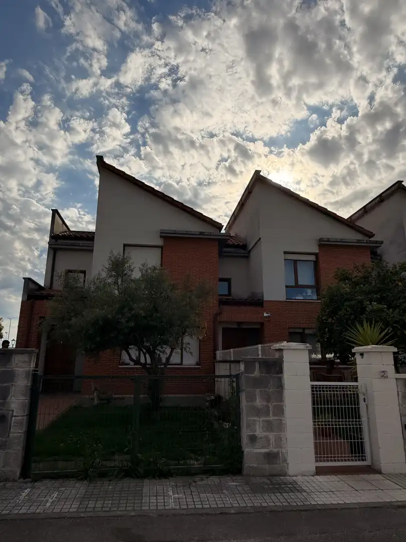Exterior view of Houses for sale in Polanco  with Terrace and Balcony