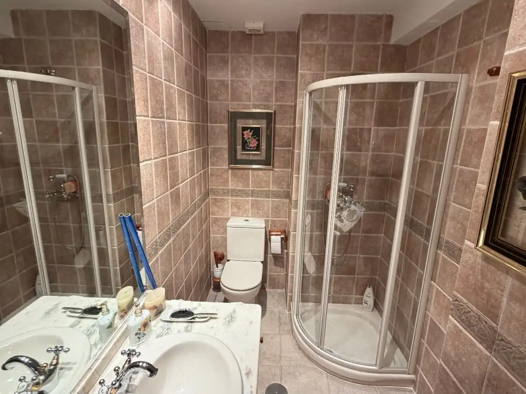 Bany de Casa o xalet en venda en Uceda amb Aire condicionat, Calefacció i Jardí privat