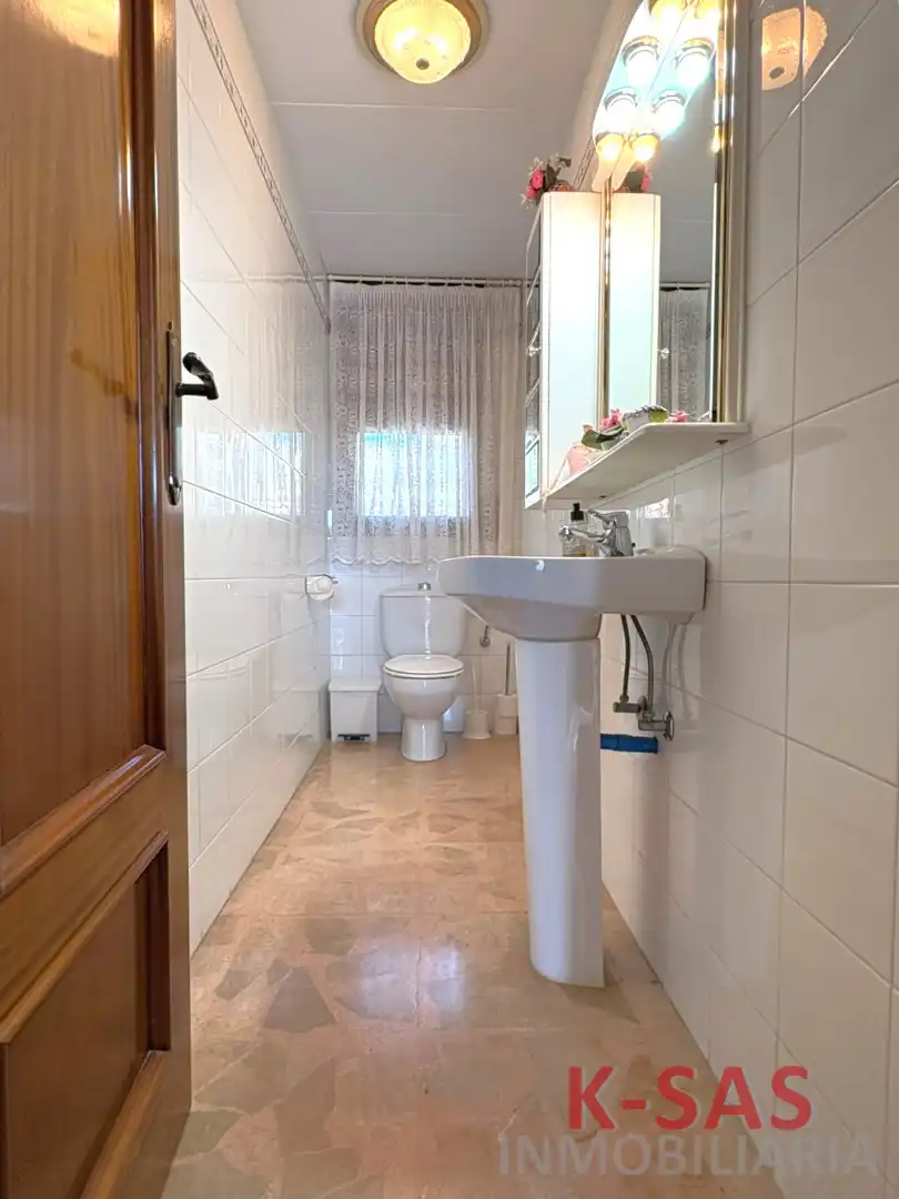 Casa amb piscina en venda a Carrer de les Tres Torres 6, imagen 22