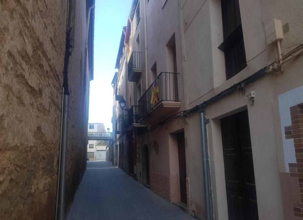 Vista exterior de Casa adosada en venda en La Torre de l'Espanyol