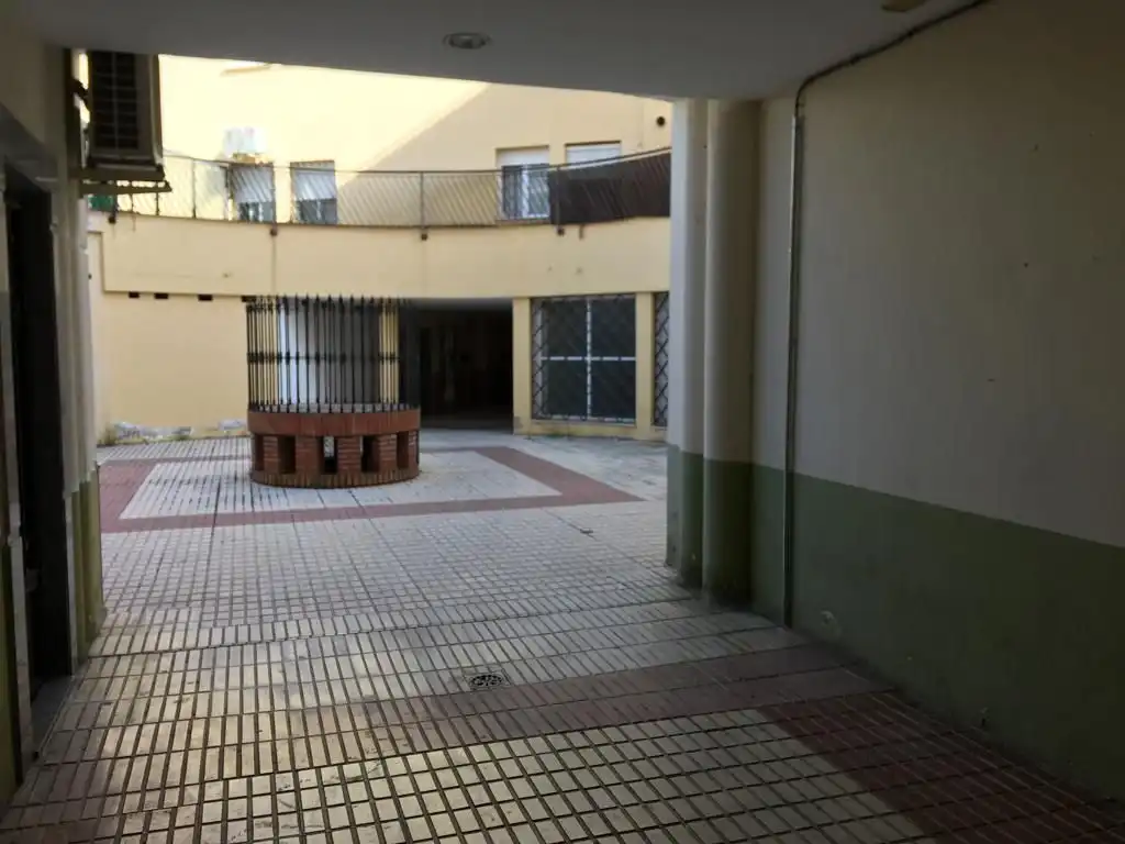 Local comercial en venda a Villanueva de la Serena, imagen 3