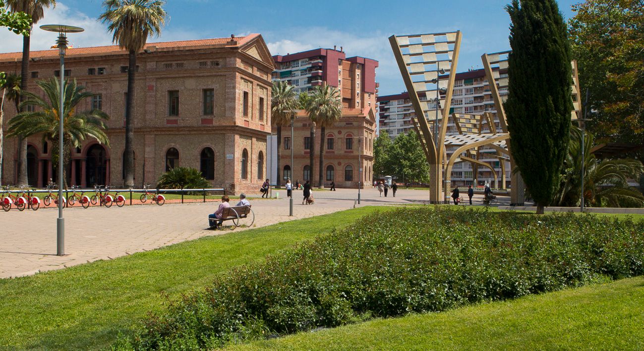 Exterior view of Flat to rent in  Barcelona Capital  with Terrace and Furnished