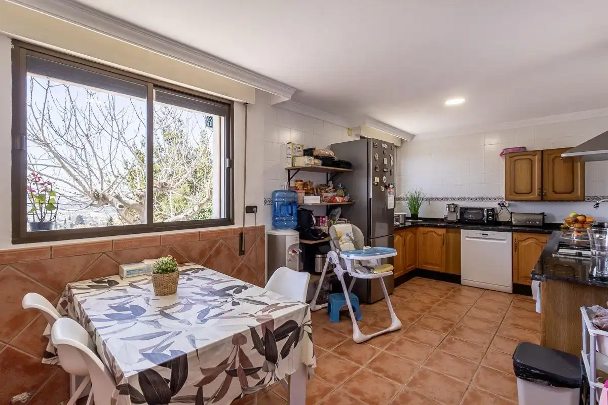 Haus mit Garten zum Verkauf in Barrio de la Vega, imagen 3