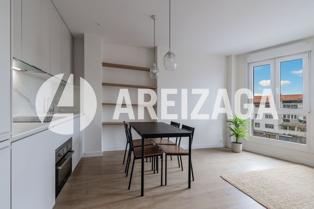Dining room of Flat for sale in Donostia - San Sebastián   with Heating and Furnished