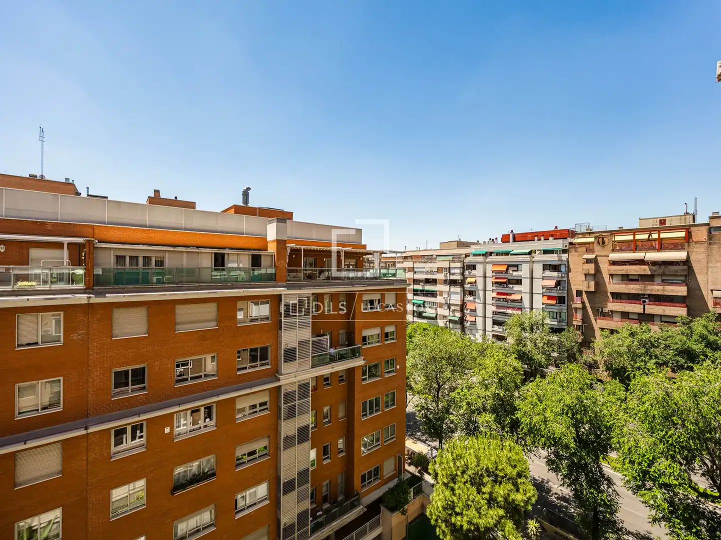 Vista exterior de Piso en venta en Madrid con Aire acondicionado y Calefacción