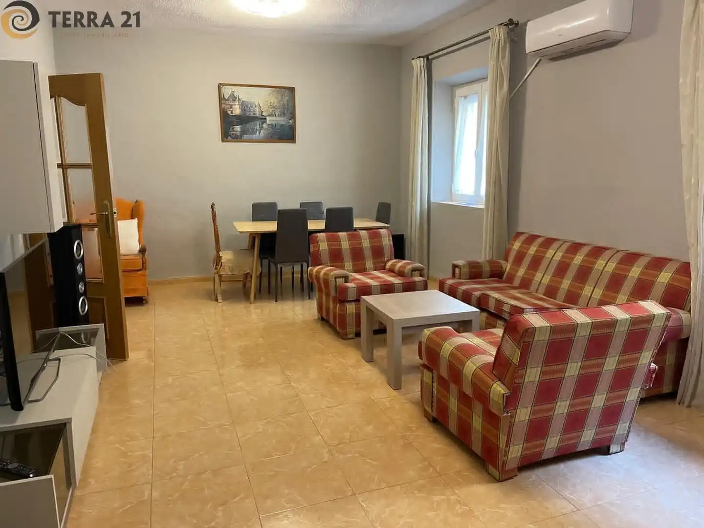 Sala d'estar de Pis per a compartir en Avda de Madrid - Pº de la Estación
