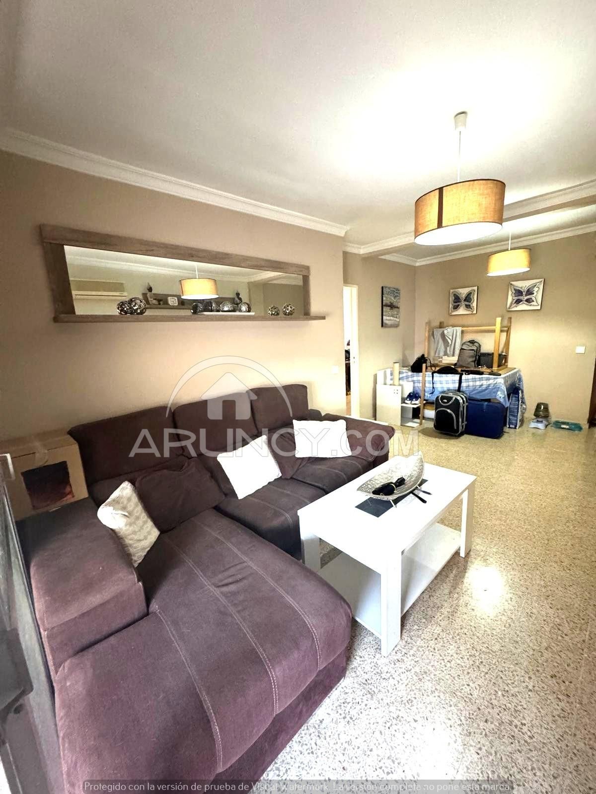 Sala d'estar de Pis en venda en Alcalá de Guadaira amb Aire condicionat, Terrassa i Balcó