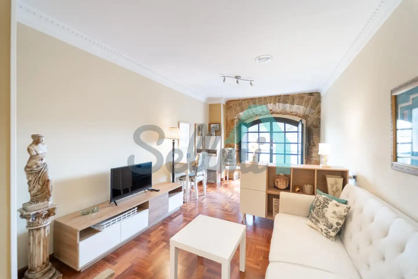 Living room of Study for rent in Oviedo   with Heating, Parquet flooring and Furnished