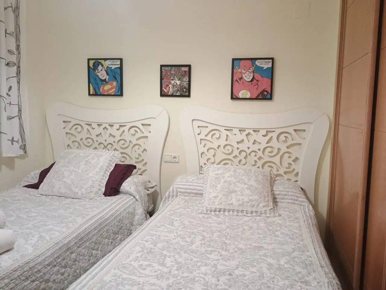 Habitación de Apartamento de alquiler en Benalmádena con Aire acondicionado, Terraza y Amueblado