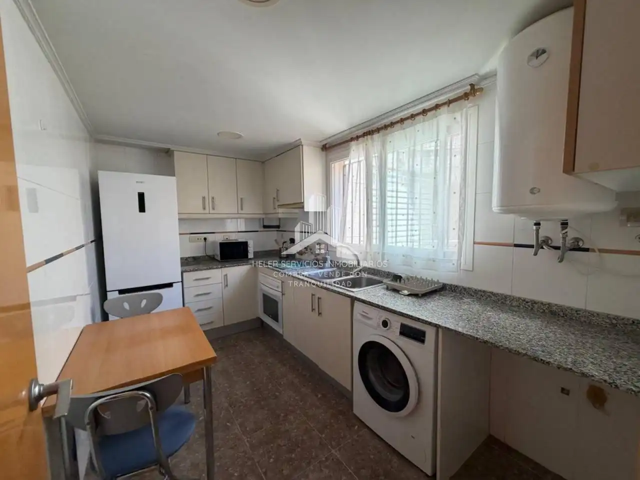 Flat with lift to rent in Calle Vicente Sos Baynat, imagen 6