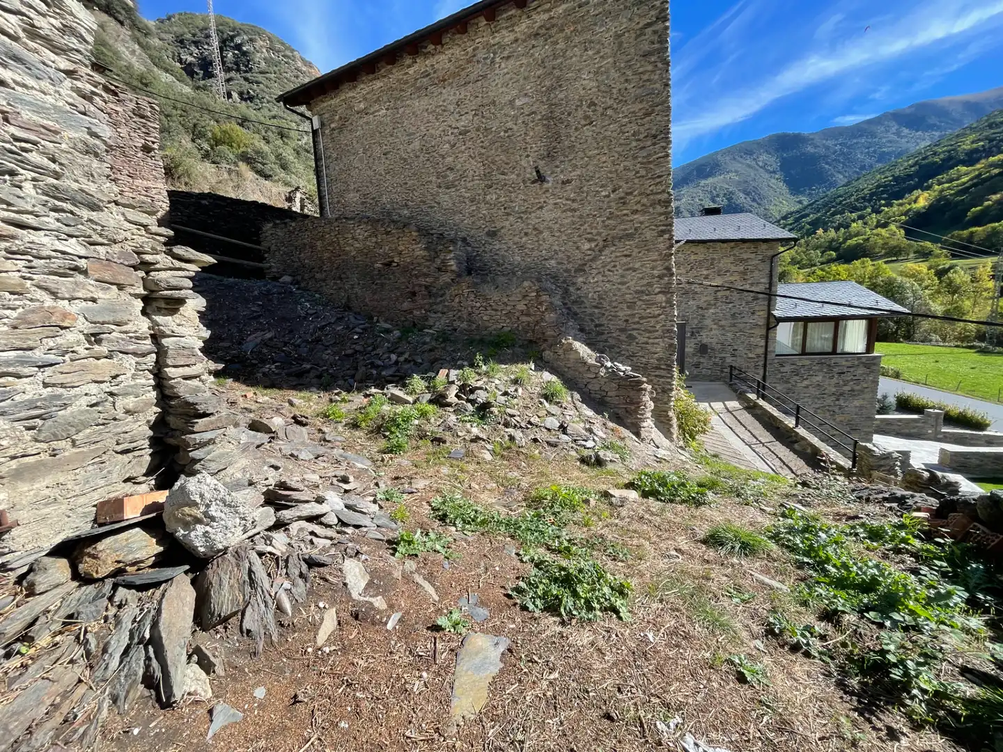 Vista exterior de Residencial en venda en Alins, Lleida
