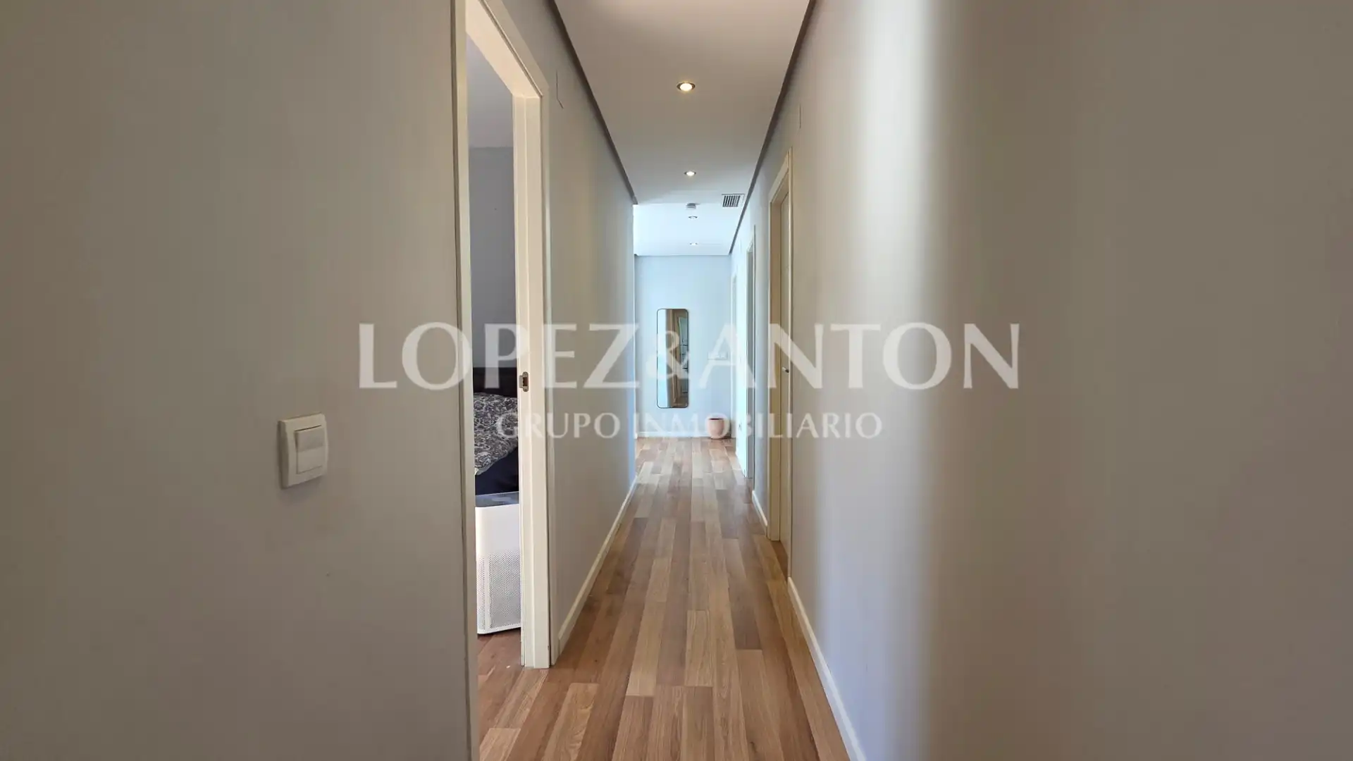 Houses for sale in L'Eliana  with Air Conditioner, Private garden and Parquet flooring