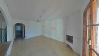 Sala d'estar de Casa adosada en venda en Torredembarra amb Terrassa