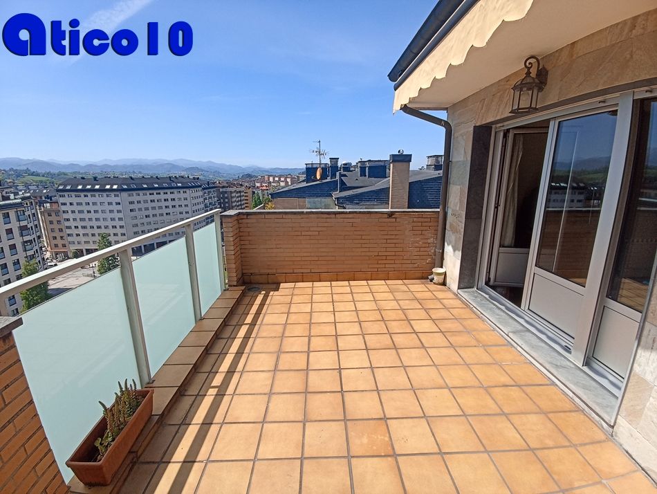 Terrace of Attic for sale in Oviedo   with Heating, Private garden and Parquet flooring