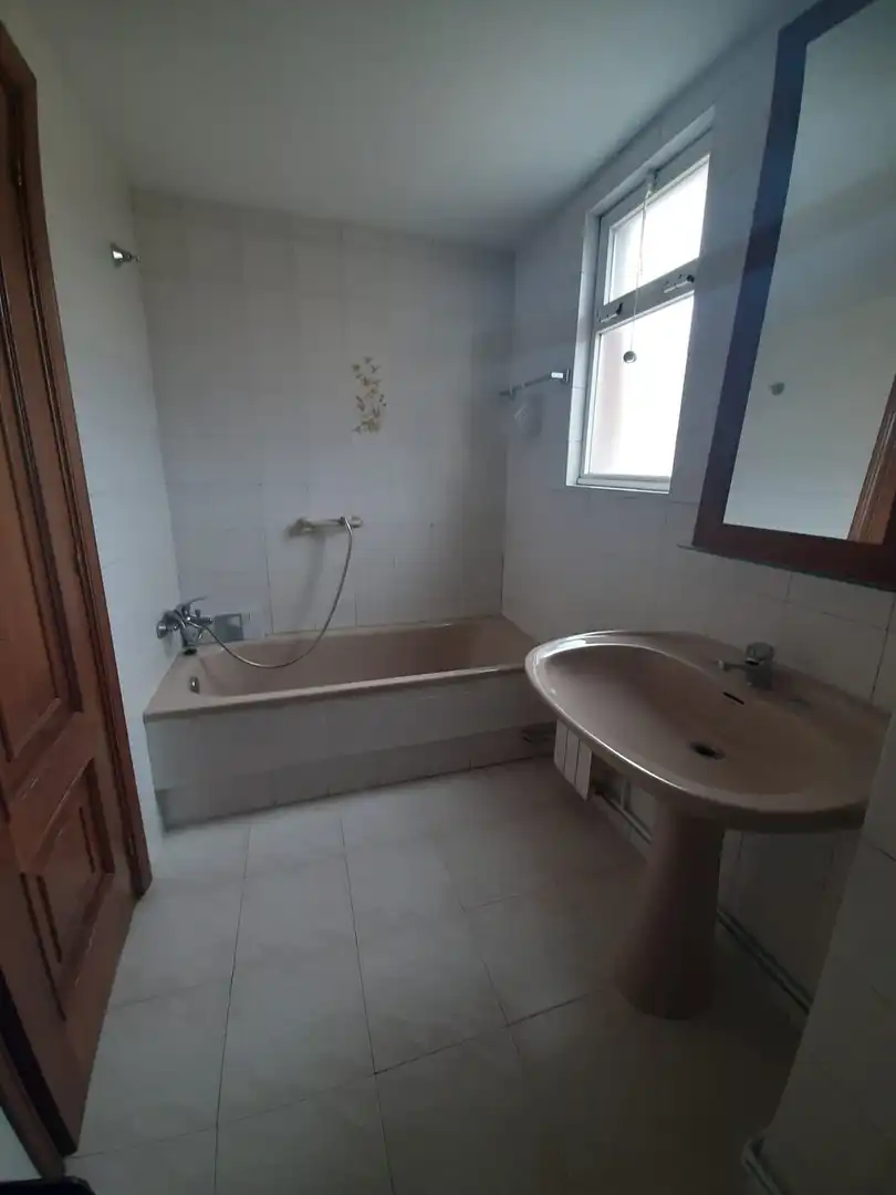 Bathroom of Flat for rent in Culleredo  with Heating, Terrace and Storage room