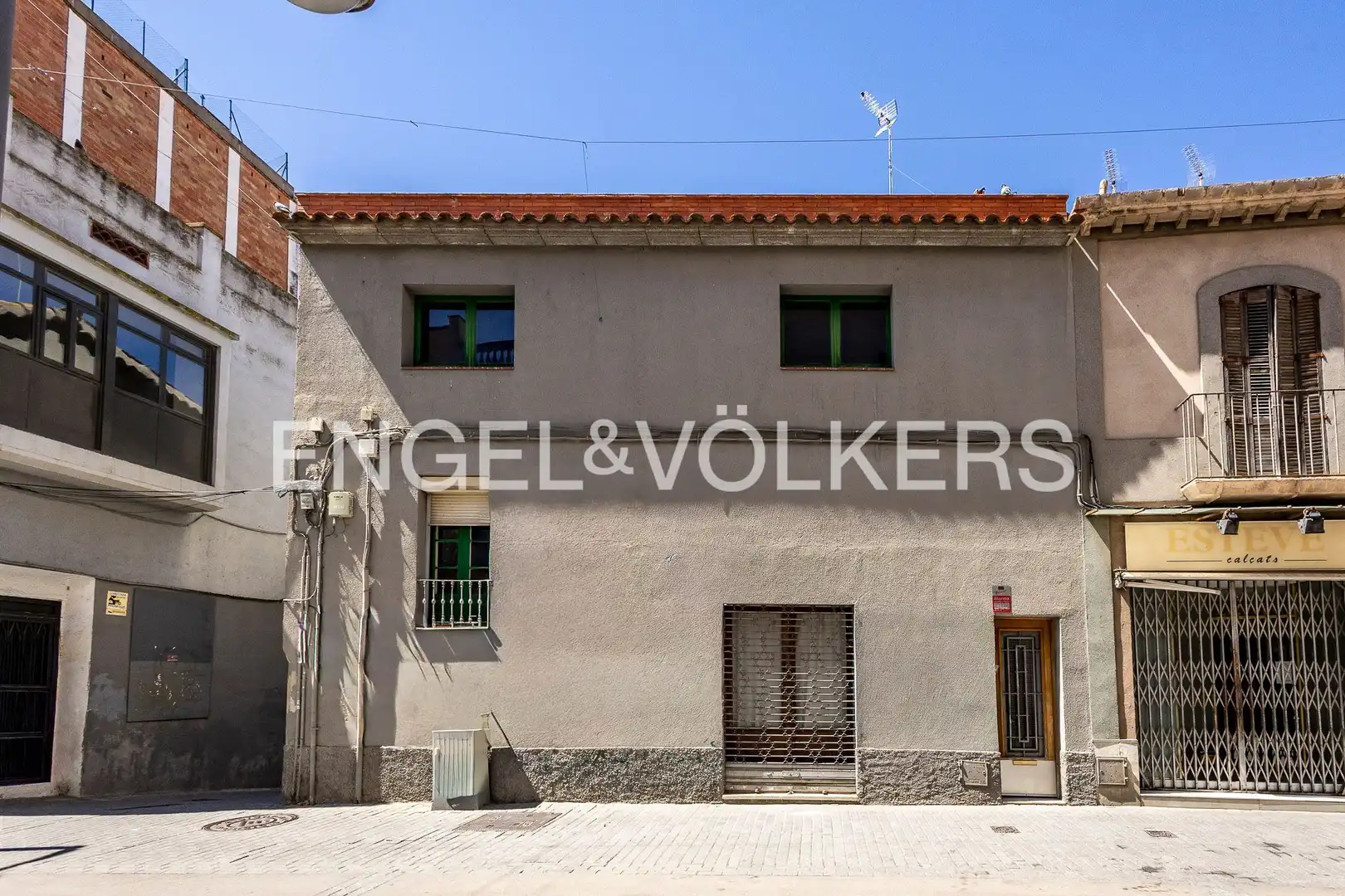 Vista exterior de Casa o chalet en venta en Rubí con Calefacción