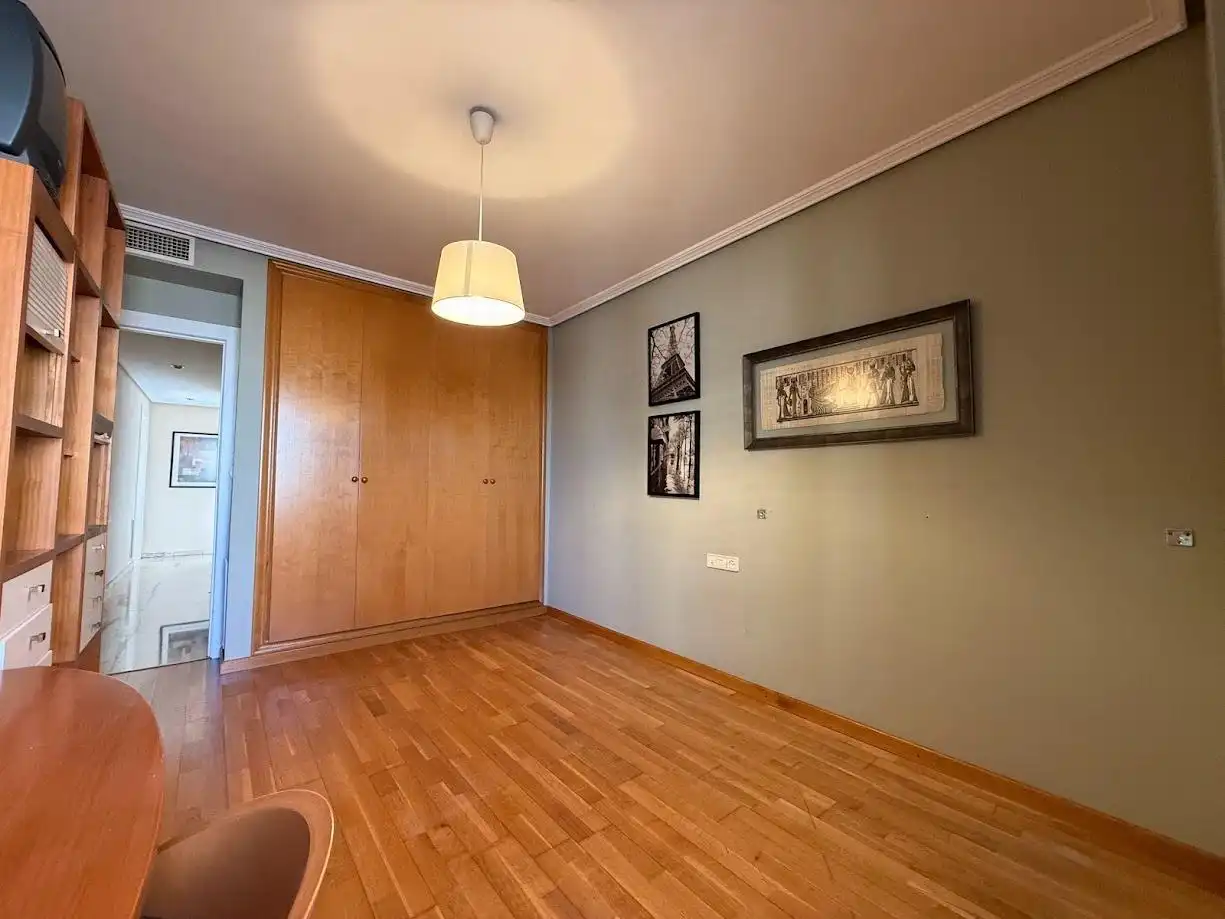 Habitación de Piso en venta en Mislata con Aire acondicionado, Calefacción y Balcón