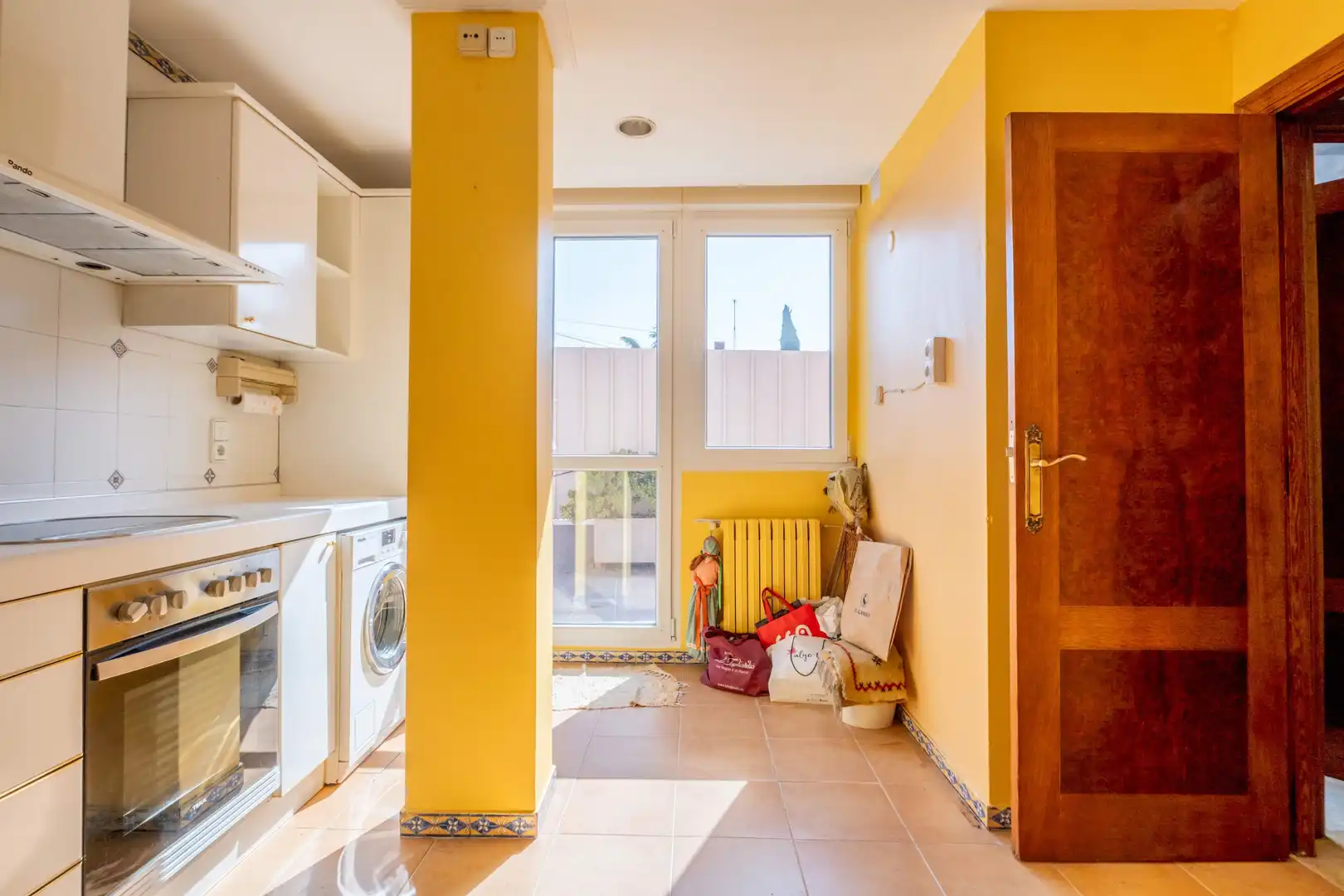 Cocina de Casa o chalet en venta en Zaragoza con Calefacción, Jardín privado y Terraza