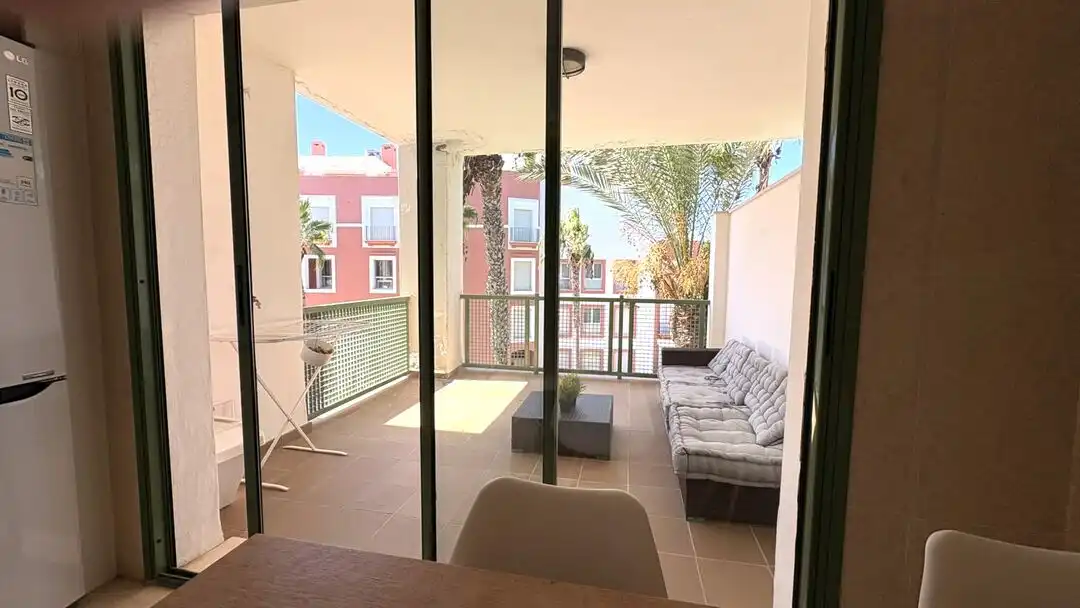 Flat with balcony to rent in Avenida de la Marina 15, imagen 19