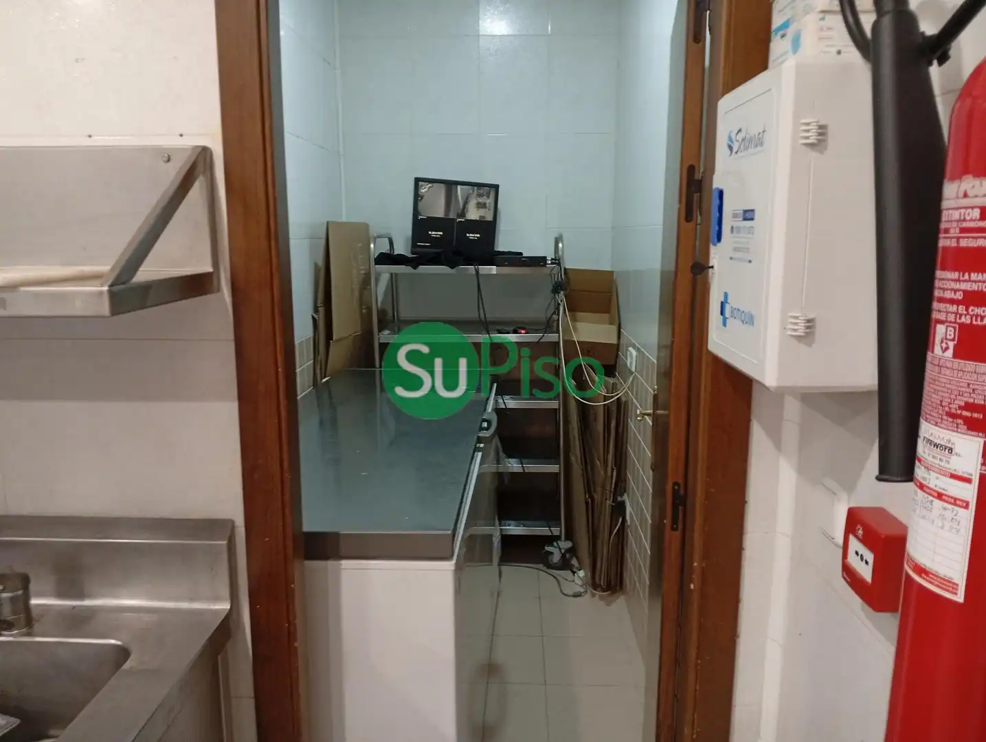 Local en venda a Avenida de los Metales, 40, Estación - Cruz Roja