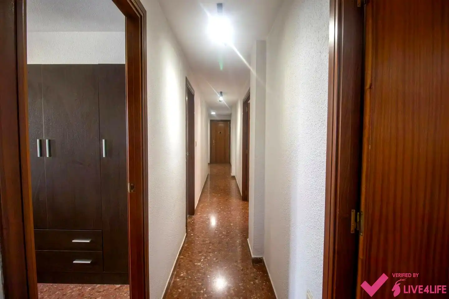 Flat for share in Valencia  with Air Conditioner and Furnished