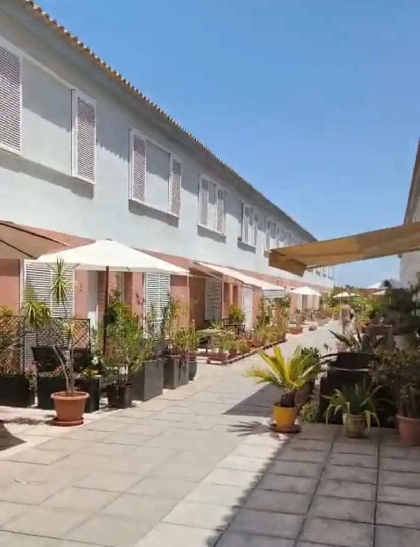 Flat for rent in Castilleja de la Cuesta  with Air Conditioner, Heating and Terrace