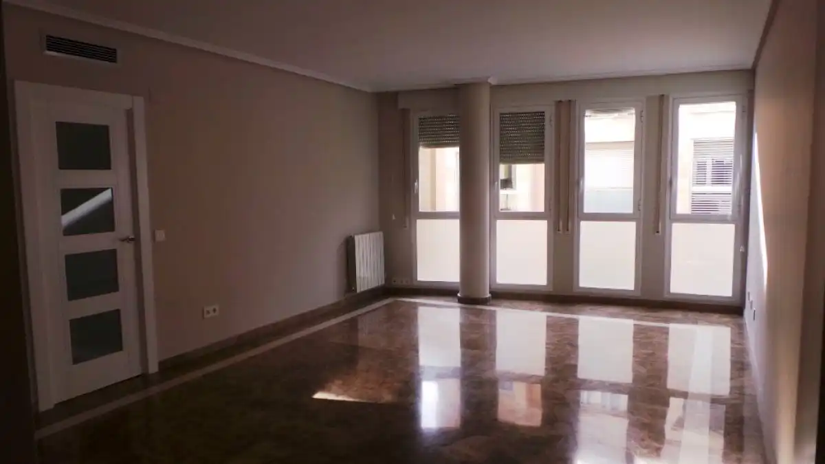 Sala de estar de Piso de alquiler en Zaragoza con Aire acondicionado, Calefacción y Parquet