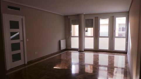 Foto 3 de Piso de alquiler en Calle Paz, Paseo Sagasta, Zaragoza Capital