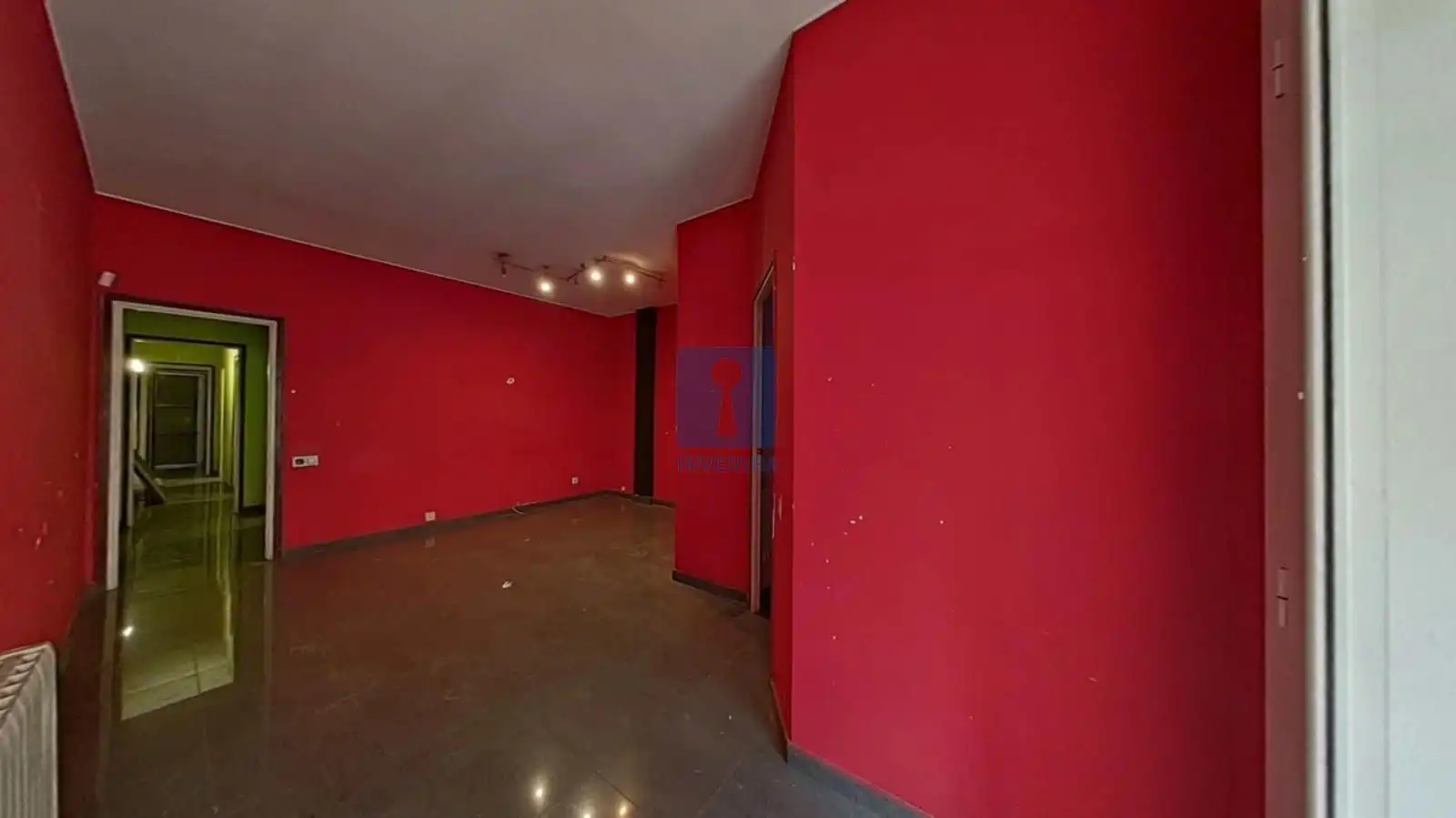 Piso en venta en Barcelona con Calefacción y Terraza